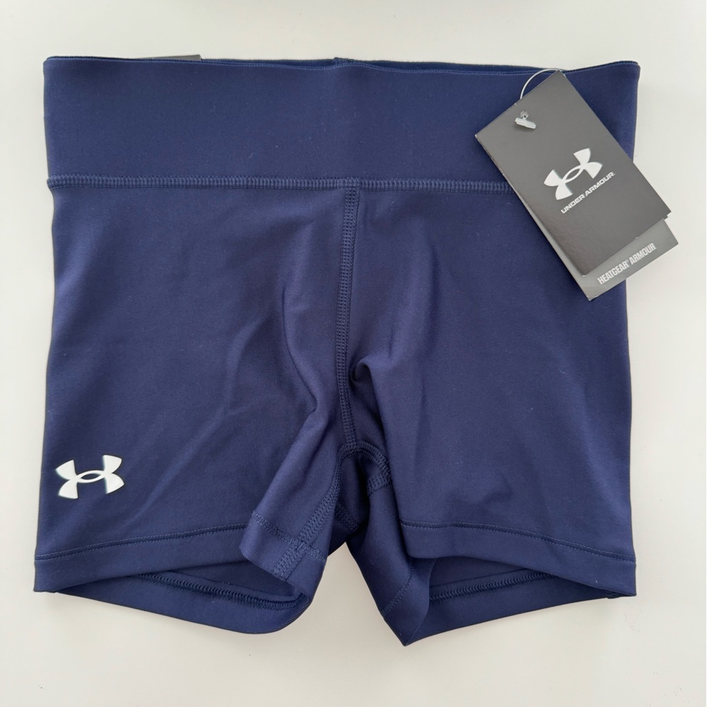 Under Armour Mid-Rise Shorty Short